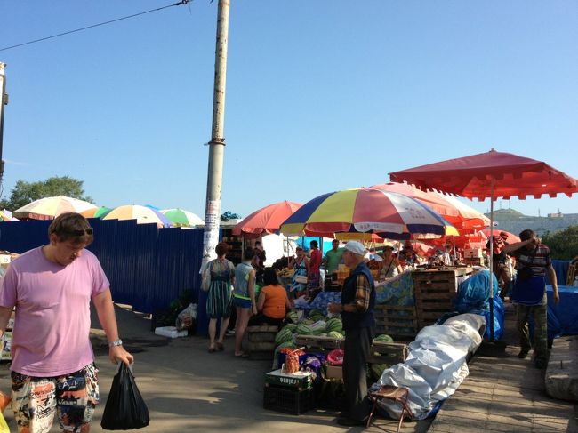 市が見えたので降りてみました。