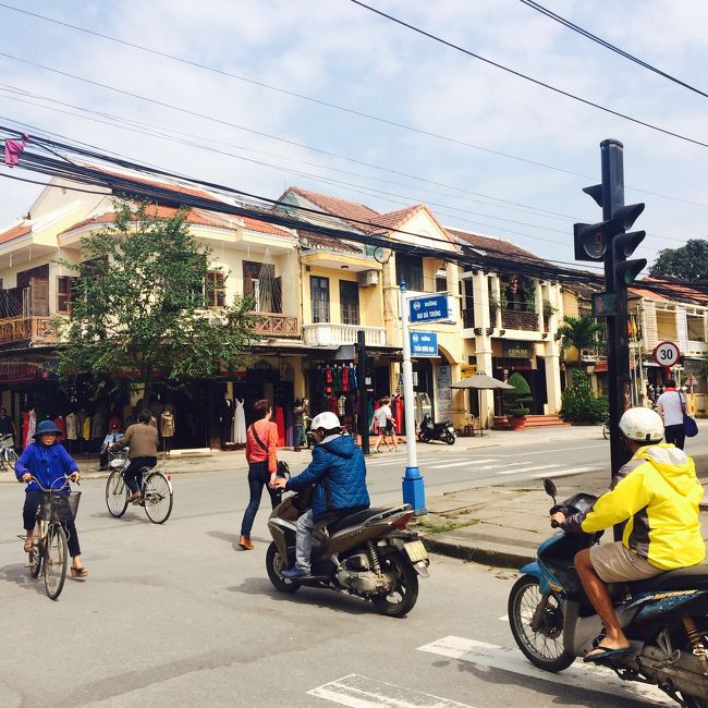 ホイアンには40分程度で到着。<br />中心地までは歩いて15分。