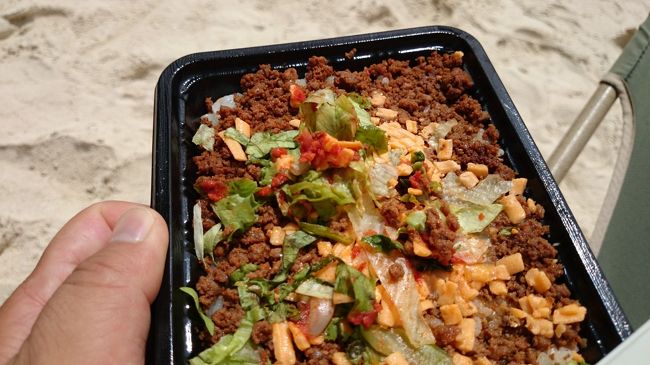 とまりんで買ったロッキー弁当のタコライス<br /><br />激安！