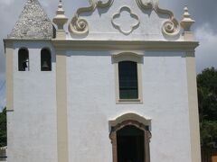 Igreja Matriz de Nossa Senhora da Pena

１５３５年ブラジルで二番目に建てられた教会の跡に、１７３０年から１７７３年にかけて建設された教会です。