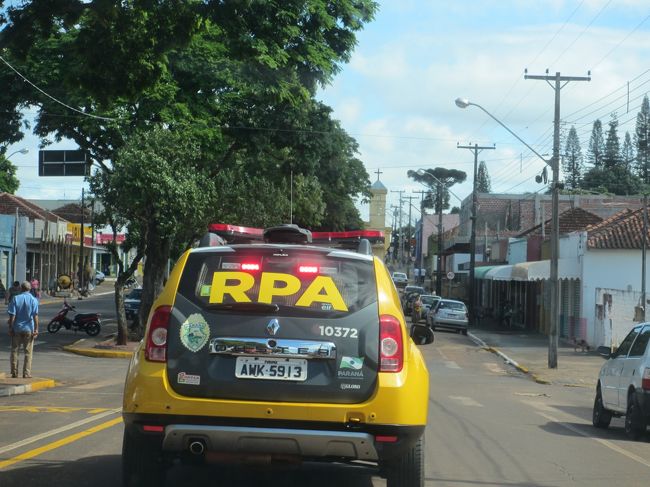 殺人事件が起きたので警察が