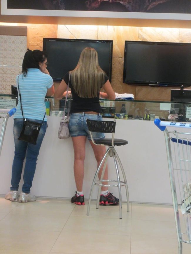 後姿美人発見！<br />　でも前から見たら性格最悪だった