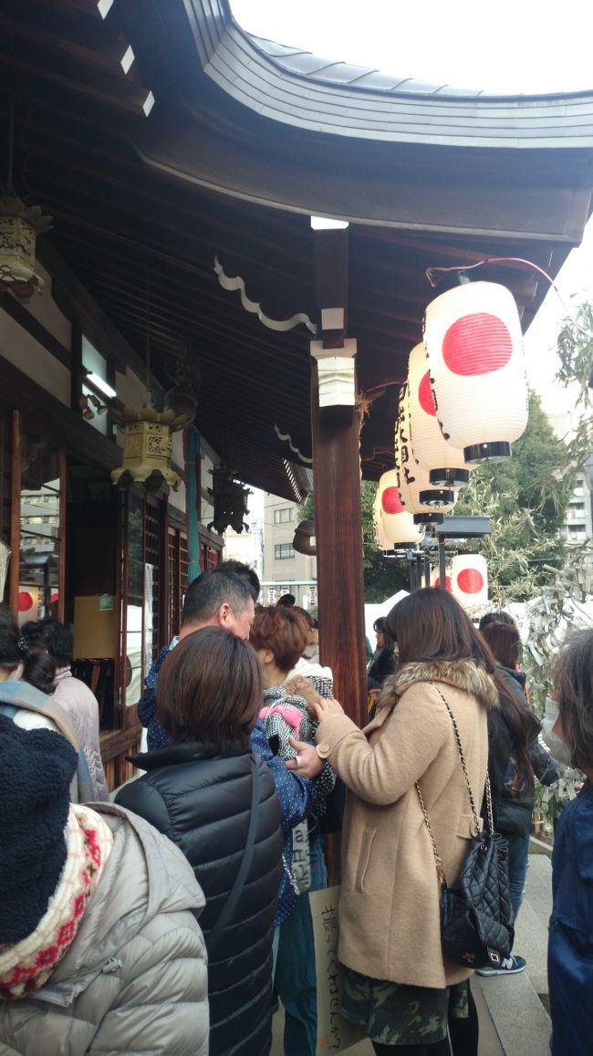 よくよく聞いてみると、数時間前にこちらを取材したテレビ番組が放送されたそうで、お種銭がなくなったのもそのせいかも…？<br />さてさて、次は戎さんに向かいます。