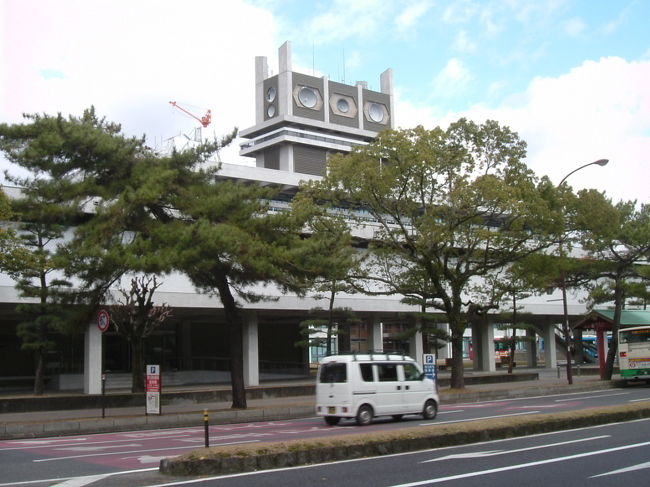 県庁<br /><br />屋上に上れば、結構いい風景が見れますよ！