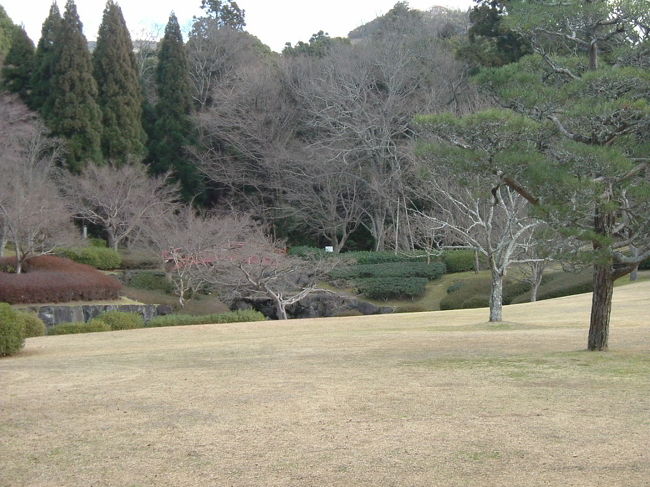 新公会堂　中庭