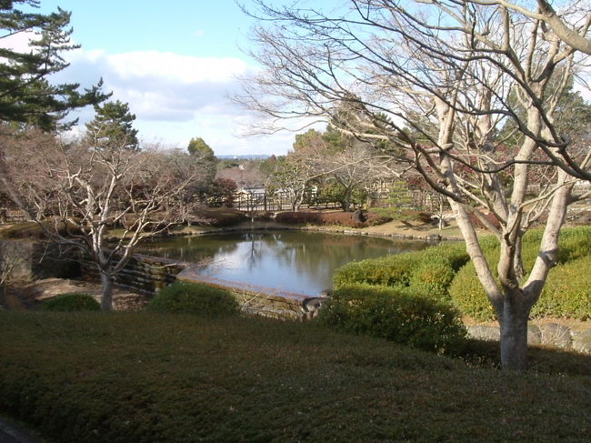 新公会堂　中庭