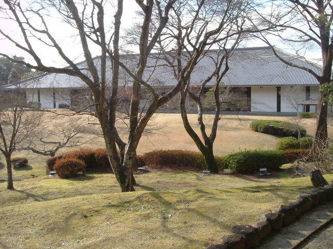 新公会堂　中庭