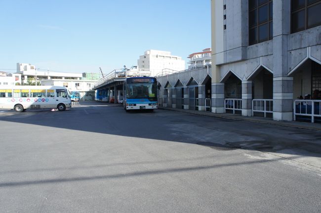 今後のためにバスターミナルでコインロッカーをチェックすると