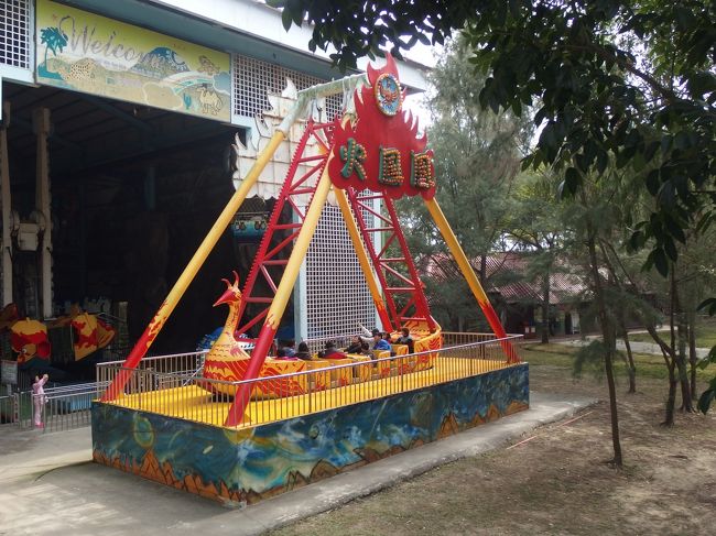 小規模ですが遊園地も。