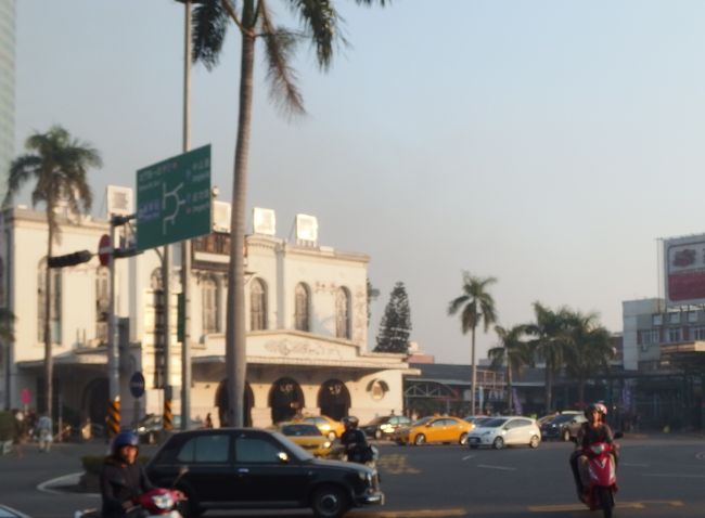 台南駅前バスターミナルから実質無料でホテルまで行ける<br />紅幹線バスに乗ったまでは良かったのですが・・・