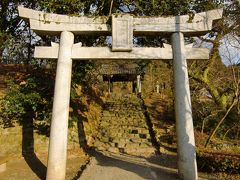 夕方になり陽がさしてきました。

最後に垂裕神社に参拝します。

秋月城跡の南方にあります。