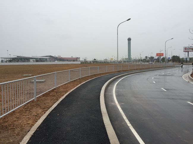 その辺にあるのかと歩きだしたのだが、Ｐ１ではなくＴ１のこと、つまりターミナル1の事ねと気がつくまで結構歩いてしまったよ。