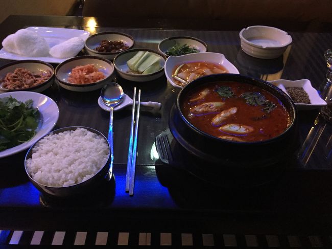 お約束で鰻とか良い肉など高い料理を勧められるが、そこは受け流しタンコギクッパを食べることにした。何の肉かは…だが愛犬家の皆さん、ゴメンなさい。