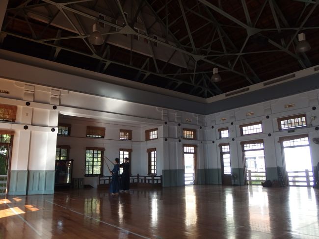 毎週日曜日は、台南市剣道協会の稽古日。<br />