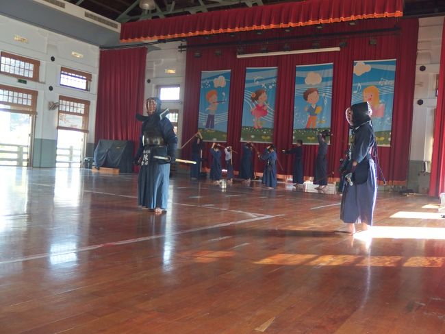 正座して、しばらく見学させていただきました。<br />