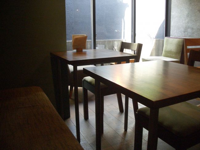 れいれいのように雨宿りで入ってくる人たちが結構いた<br /><br />お、晴れてきたかな？