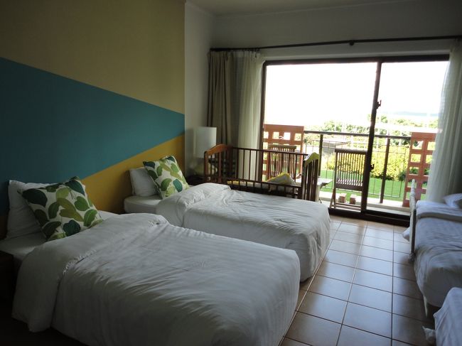 こちらが今回のお部屋です。<br /><br />２部屋で、なるべくフロントに近いところを事前にリクエストしておきました。<br />コインランドリーも近くて便利でした。<br /><br />逆にイベントなんかがあると部屋のベランダの前を色々な方がウロウロしていたりするので、落ち着かない方もいるかな。<br />お部屋でもゆったりしたいなら、フロントから遠い部屋で静かなことろをリクエストされると良いと思います。<br /><br />