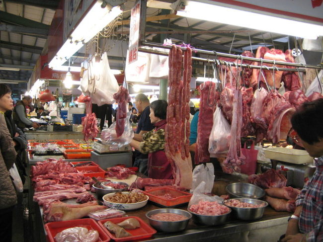 お肉もあります