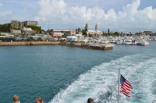 フェリー、バス乗り放題パス、2日用を購入して、早速フェリーで、セントジョージへ向かいます。