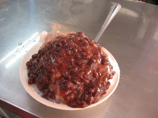 結局あずき氷にしちゃった（*＾ω＾*）<br /><br /><br />でもﾈ<br />今は冬（−−）<br />全部食べきれんかったﾃﾞｽ