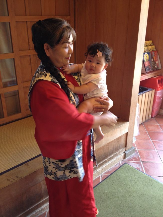 どこでも、だれとでも…<br />娘ちゃんはここでも。