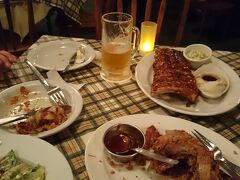 アメリカンビレッジに戻って、
トニーローマで夕食にしました。

相変わらず美味しかった。

食べかけの汚い写真ですみません。
