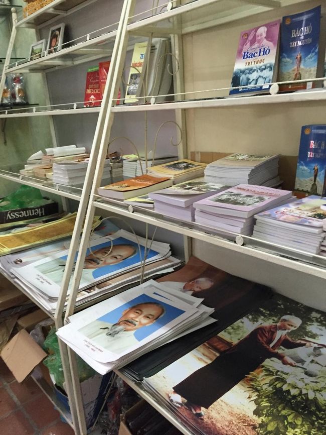 肖像画とかも食指が動きかけたがやめといた。