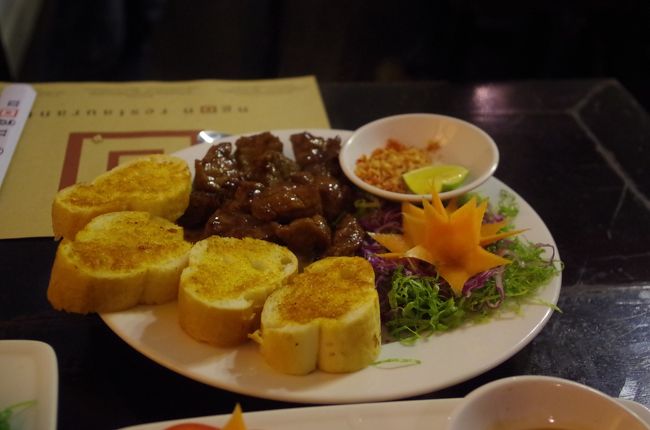 とにかく料理の名前をメモし忘れてしまったのでなんだか分からなかったが、牛肉を焼いたもの。これもなんかイマイチだったな。