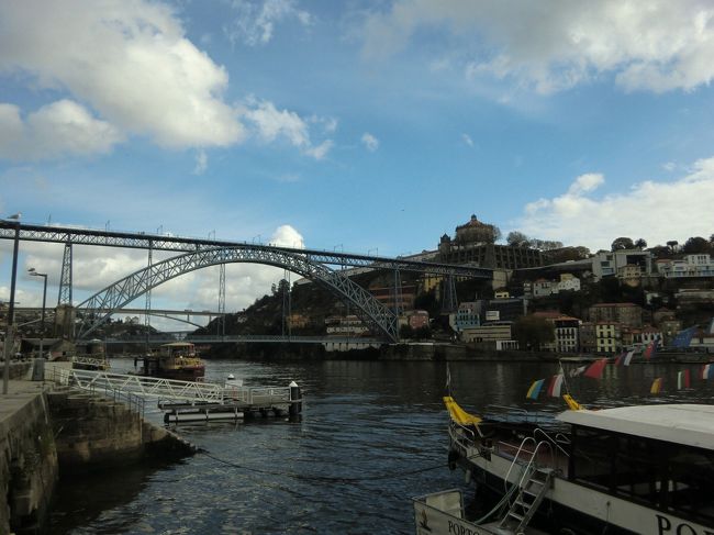 ポルト、ドン・ルイス1世橋<br />反対側から。