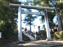 「松江護国神社」。

明治維新後の国難に殉じた旧出雲国・隠岐国出身の英霊2万2千余柱が祀られています。