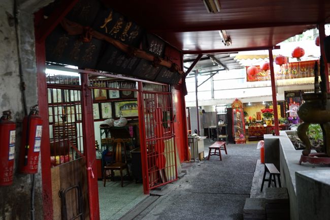 さすが台湾！小道にもこういう場所があるのですね(^O^)