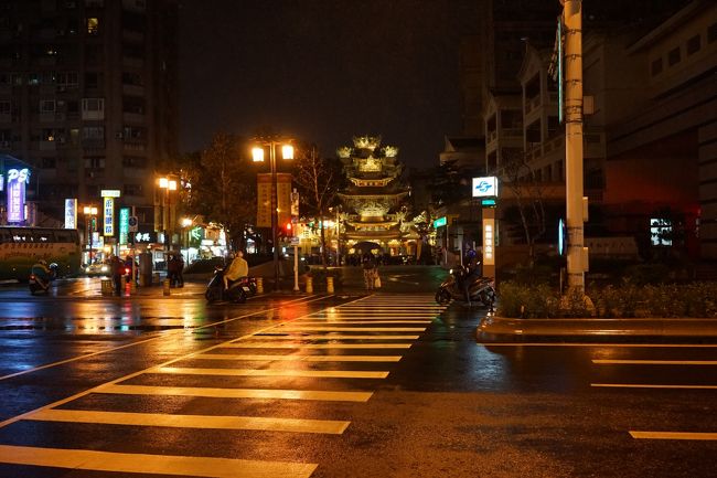 夜市台湾発夜市いくよおお(*ﾟ▽ﾟ*)b<br /><br />おおおお(ﾉﾟοﾟ)ﾉ<br />みえてきたああああ