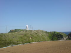 剱崎灯台

城ケ島に向かう途中に東の突端に剱崎灯台に寄る。
東京湾の入口にある小さな灯台である。
（剱崎の写真は、以前のもの）