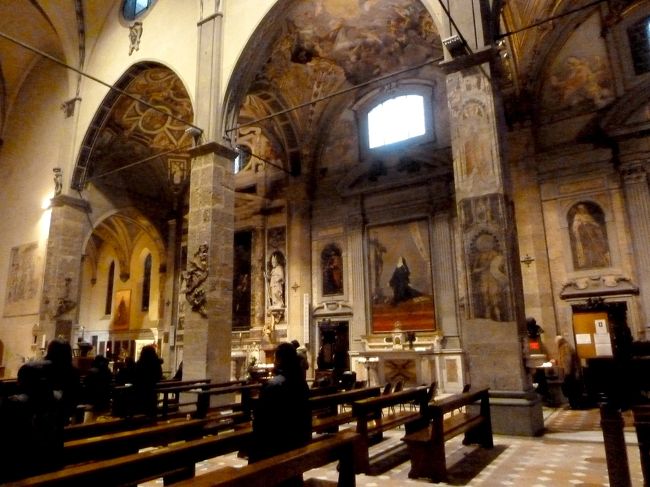 一番後ろで静かに見学