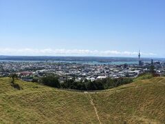 転げ落ちたら上がるのは大変だね