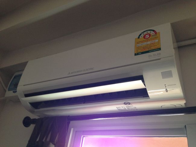 涼しかったのでエアコンを使うことは無かった<br /><br />逆に明け方寒いくらいだった。