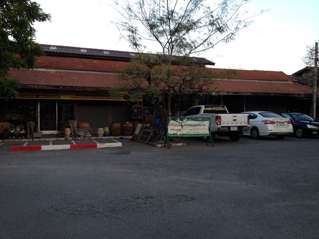 ＪＪホビーマーケットにも寄ってみたが<br />人の気配がしない