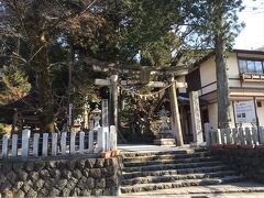 またもや神社発見
森水無八幡神社
今度は本物っぽい
(ってさっきの神社の立場は…)