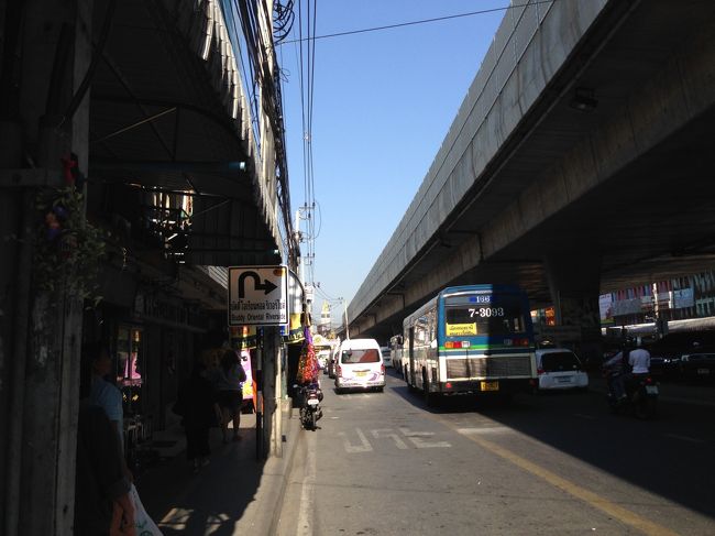 166番のバスで<br />35分ほどでした<br /><br />