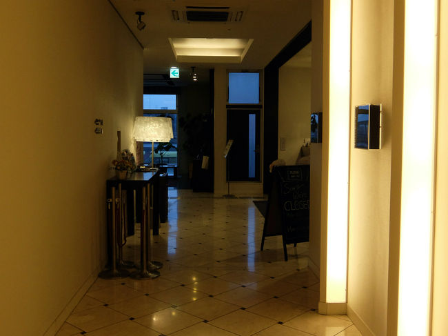 部屋に帰る前の　ホテル探検