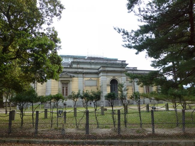 洋風建築の奈良国立博物館