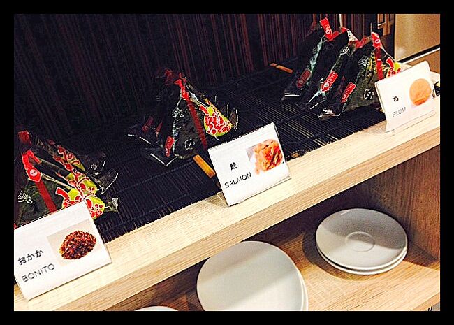 【フランクフルト国際空港にてトランジット：サンパウローフランクー成田】<br /><br />おおおおおおおおっ！<br /><br />凄いぞ！フランクのさくらラウンジィ！