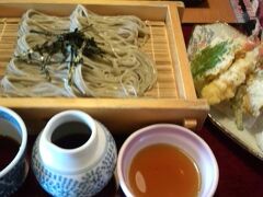 へぎそばで有名な小嶋屋総本店の系列のお店で食べた、天へぎそば、優しいお味でした!