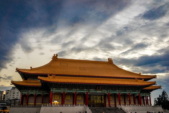 雲がドラマチック・・・<br /><br />凄く神秘的ですよね・・・・<br /><br />雲さんイイ仕事しすぎ(・∀・)