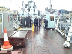 HMSベルファスト
一般入場価格15.5ポンド

第二次世界大戦当時の英国海軍の軍艦
退役軍人らしき男性がサポートしている

見学時間20~30分