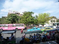 おはようございます！
フアランポーン駅に来ました。
これから、アユタヤまで、鉄道の旅です！