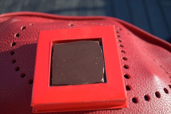 仰々しく(笑)入っていま〜す。<br /><br />数口で完食。<br />チョコってなんで、こんなに心が安らぐんでしょう。