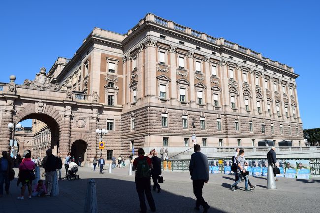 ガムラ・スタン側に渡ってきました。<br />こちらからはいい具合に太陽が当たって、いい写真になりました。