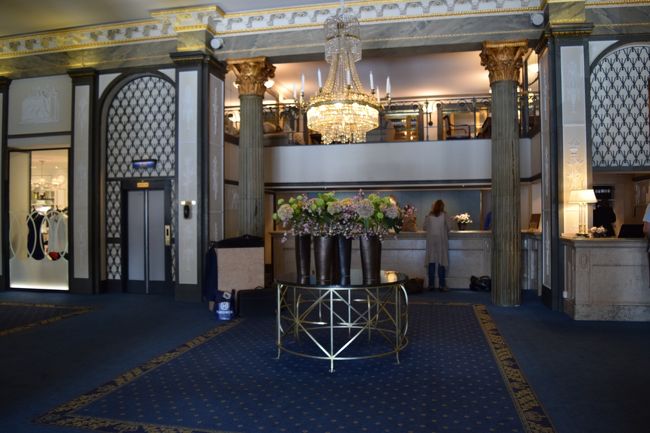 さて、朝預けておいた荷物を受け取って、空港へGO！！