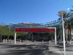 こちらは日本人初のNBAプレーヤー田臥勇太が所属していたフェニックス・サンズの本拠地であるUSエアウェイズ・センター。